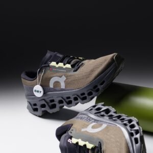 on cloudmonster 3 olive eclipse